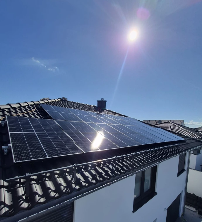 Photovoltaikanlage nach der Reinigung durch VERADO in Biberach an der Riß